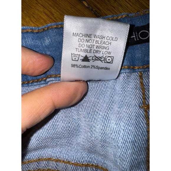 Fashion Nova Light Wash High-Waisted Distressed Denim Skinny Jeans Size 11/30 - Picture 5 of 7